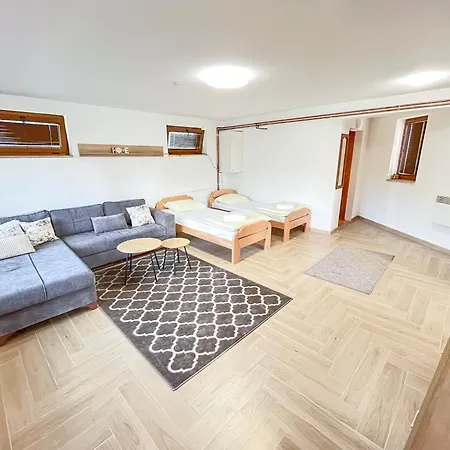 Nessy Bihac Casa vacanze *